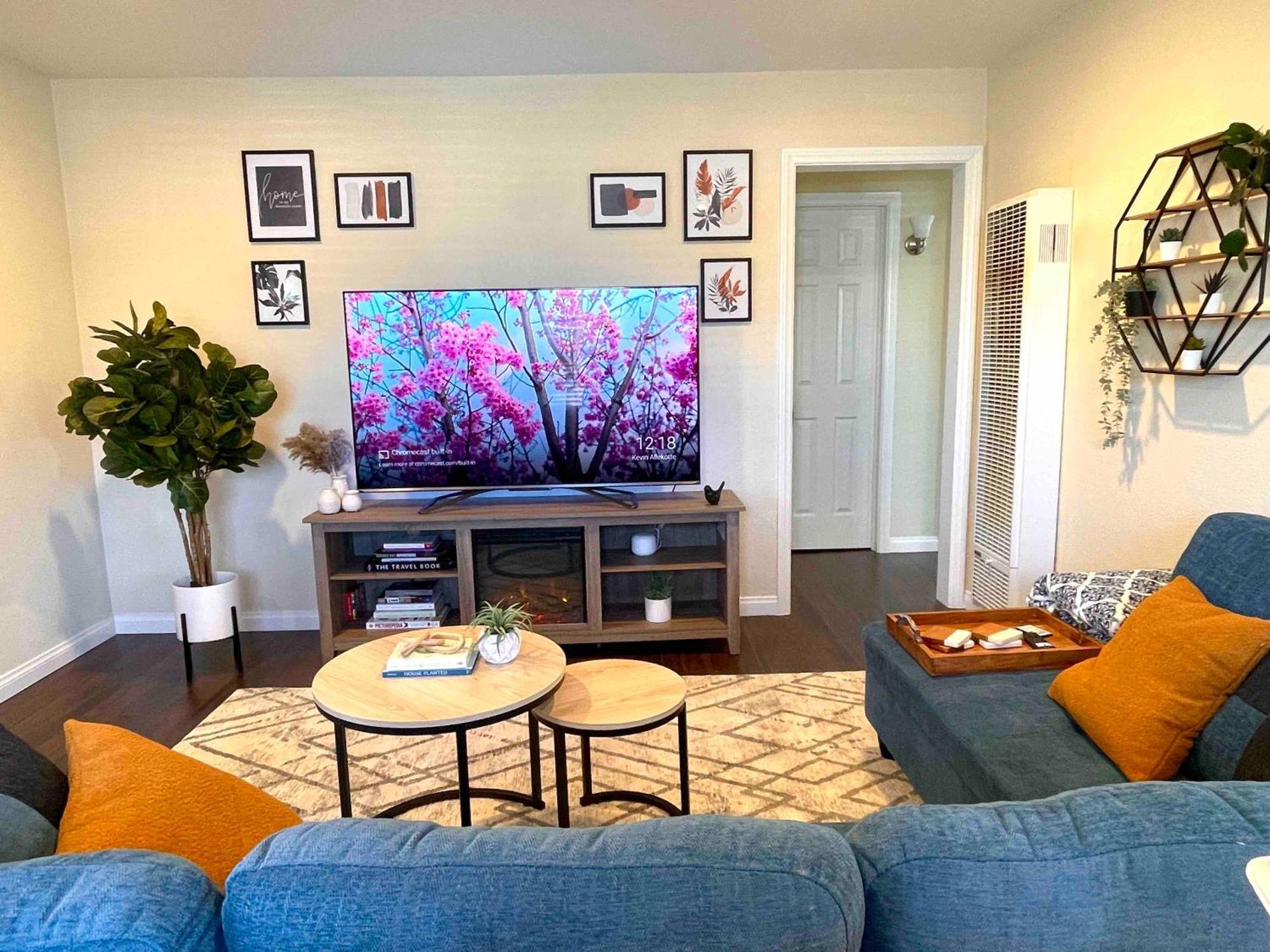 Burbank Hidden Gem Apartment Exterior photo
